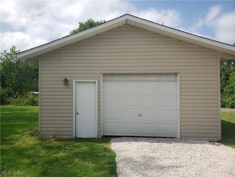 6110 Antrim Road Elyria OH 44035