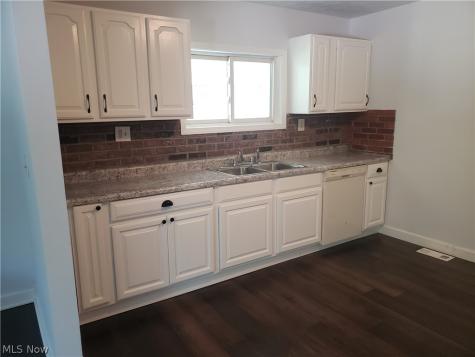 6110 Antrim Road Elyria OH 44035
