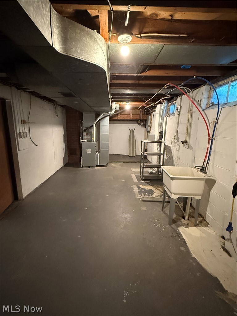 1647 Fairfax Road Akron OH 44313