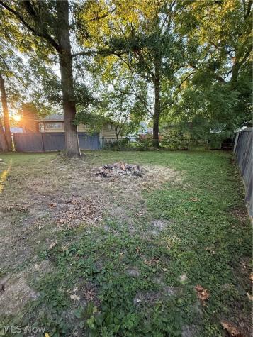 1647 Fairfax Road Akron OH 44313