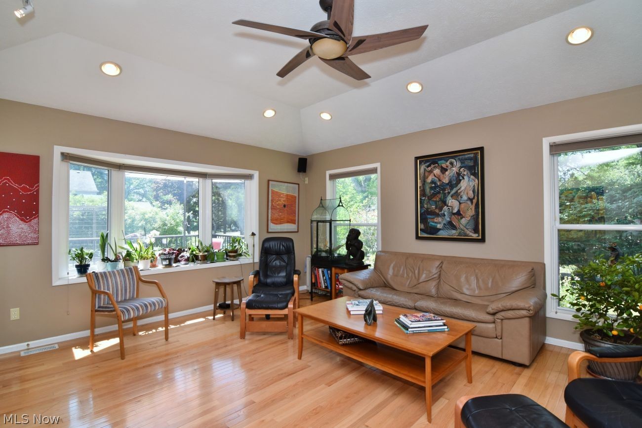 21850 E Byron Road Shaker Heights OH 44122