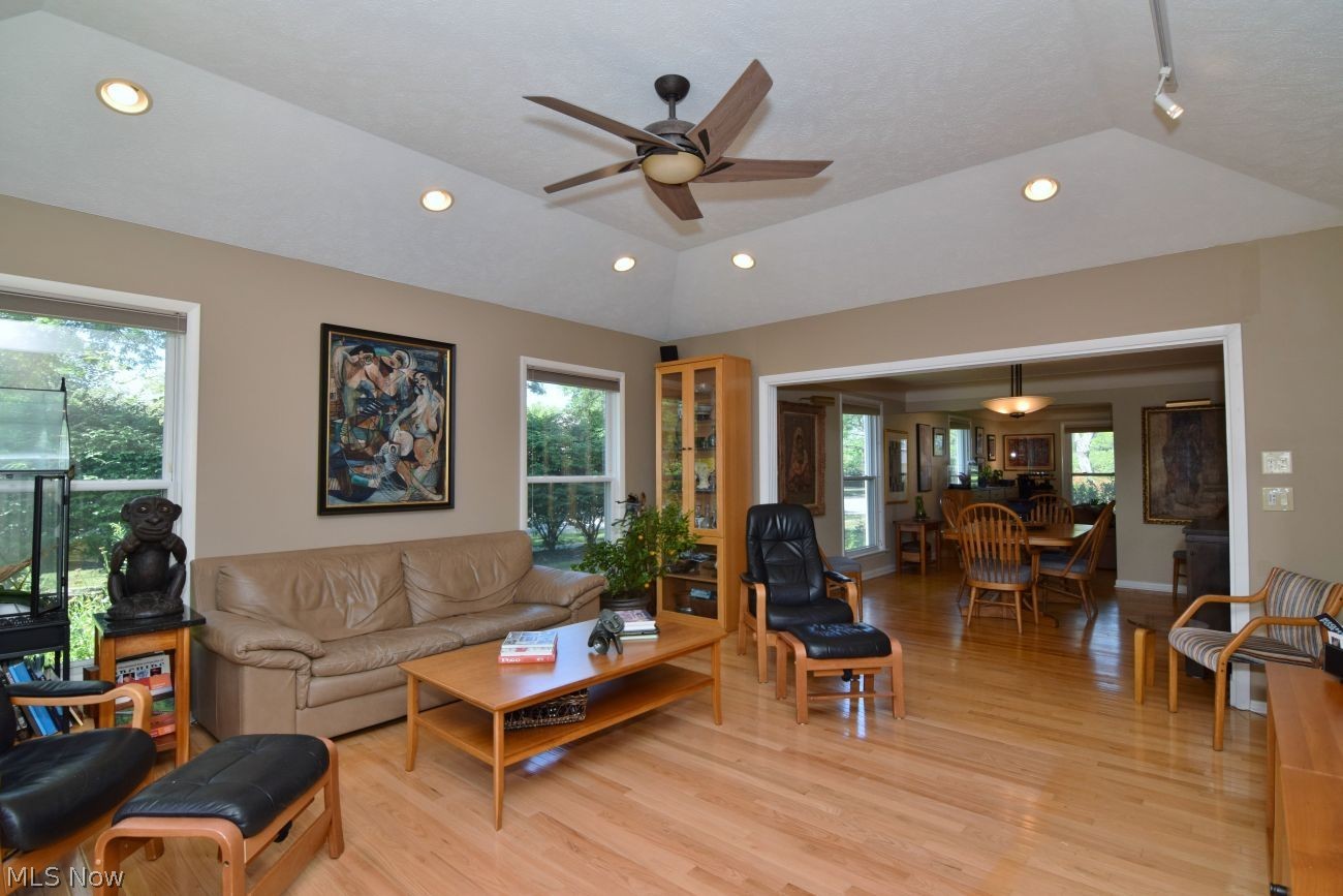 21850 E Byron Road Shaker Heights OH 44122