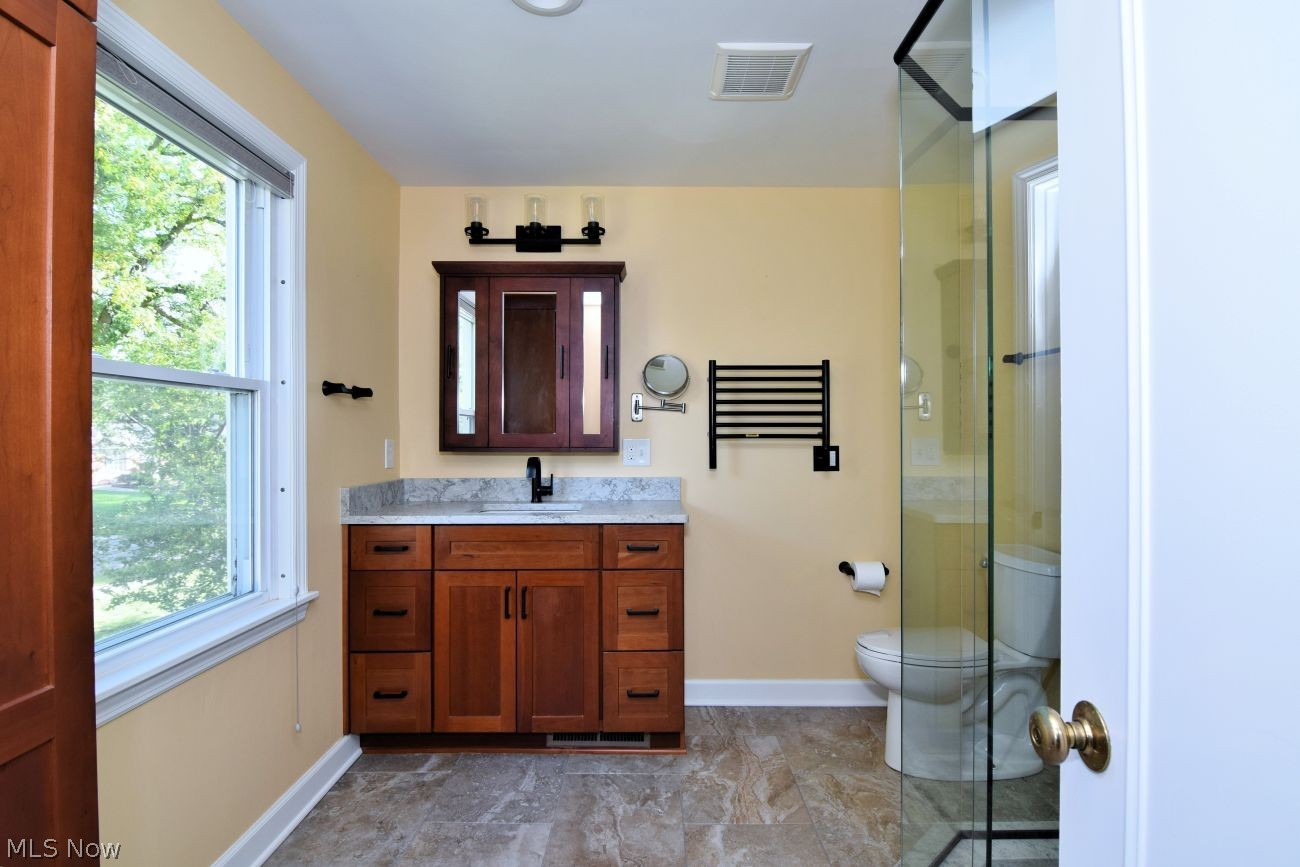 21850 E Byron Road Shaker Heights OH 44122