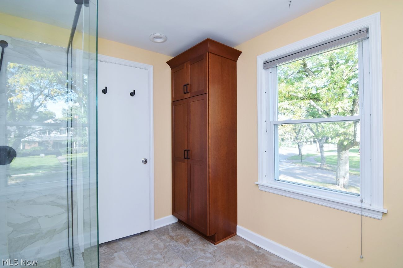 21850 E Byron Road Shaker Heights OH 44122