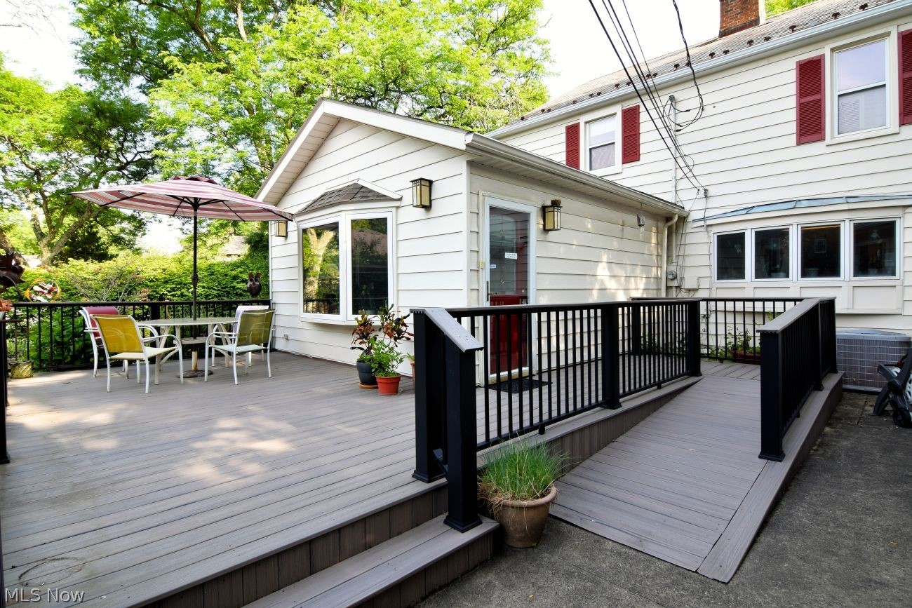 21850 E Byron Road Shaker Heights OH 44122