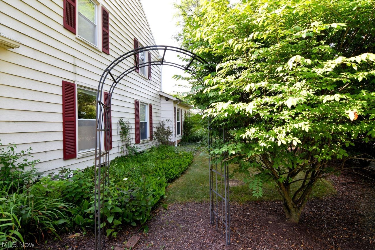 21850 E Byron Road Shaker Heights OH 44122