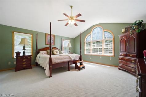 6915 Harbor Drive NW Canton OH 44718