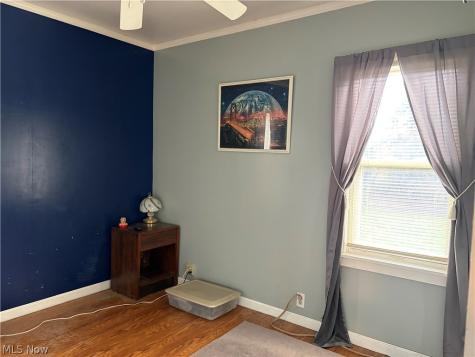 969 Evangeline Road Cleveland OH 44110