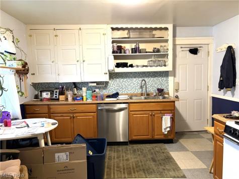 969 Evangeline Road Cleveland OH 44110