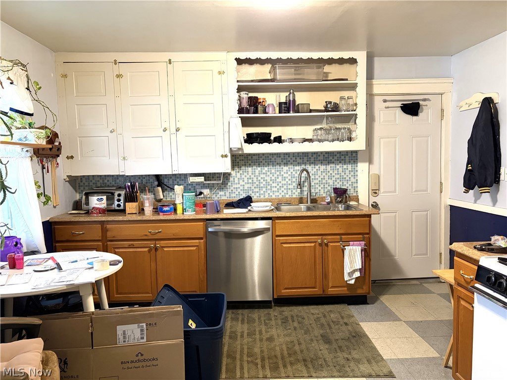 969 Evangeline Road Cleveland OH 44110