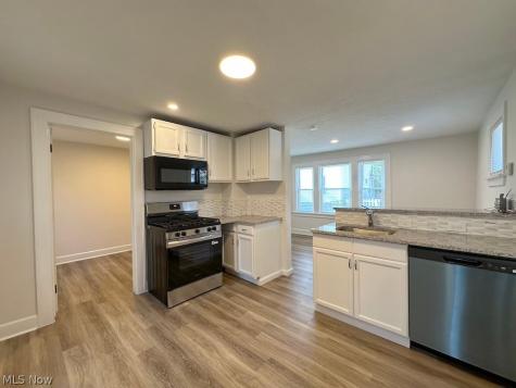 4213 Stickney Avenue Cleveland OH 44109