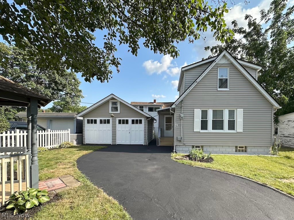 4213 Stickney Avenue Cleveland OH 44109