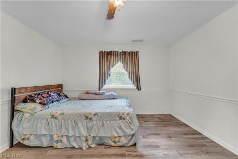 596 Eric Drive Akron OH 44305