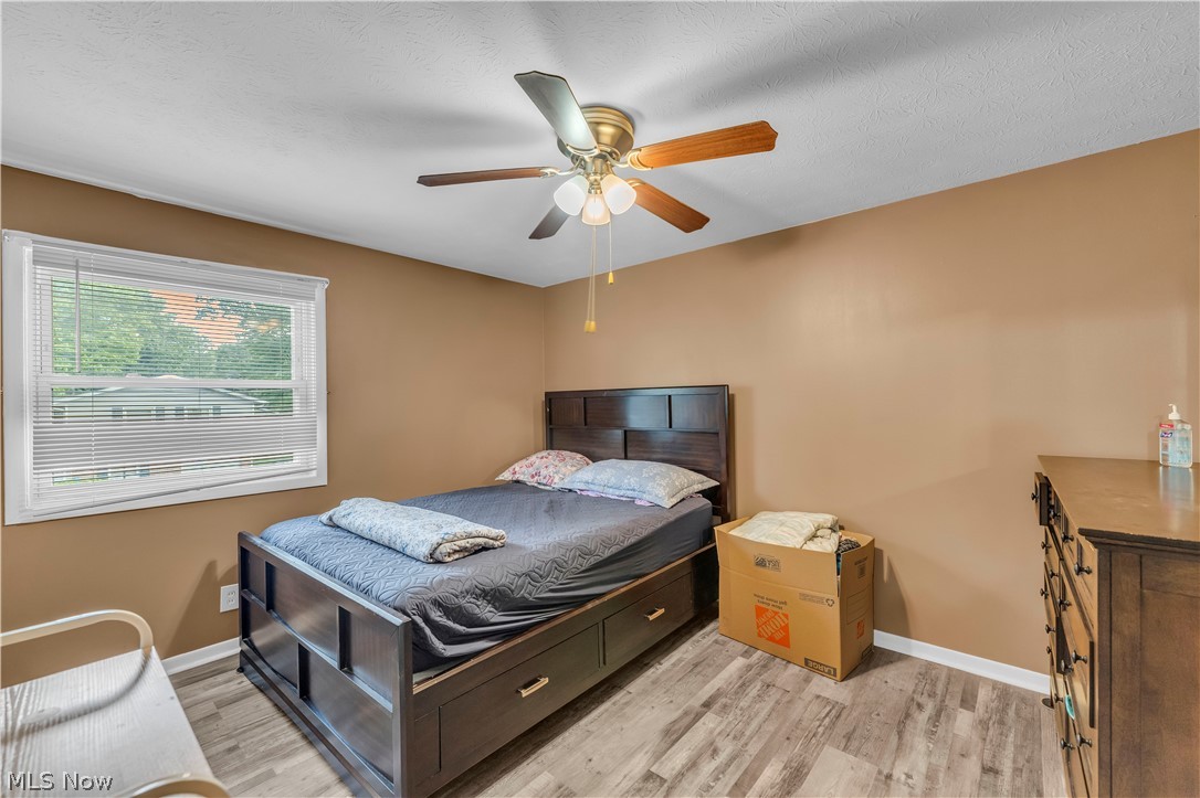 596 Eric Drive Akron OH 44305