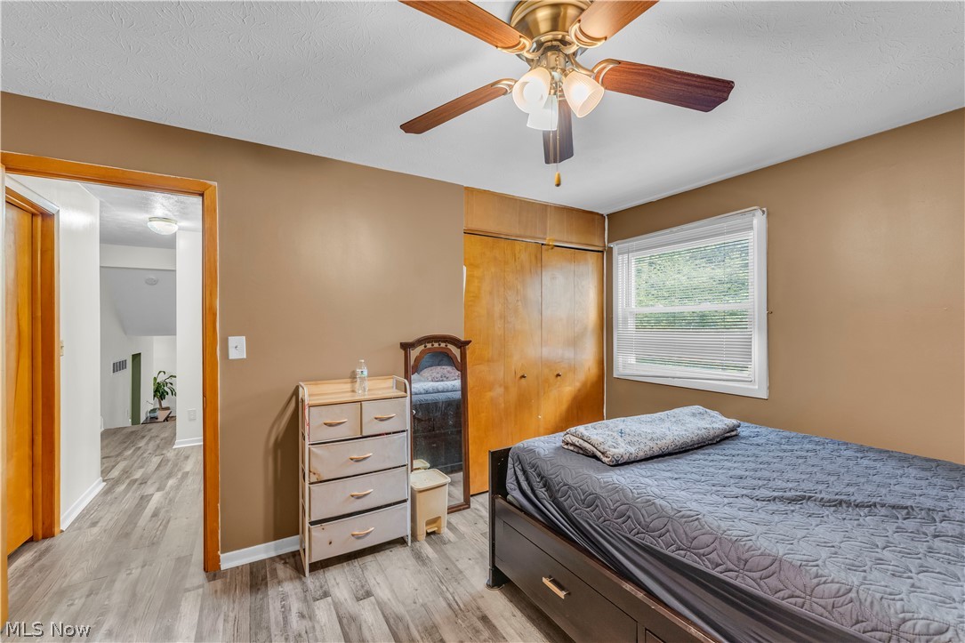 596 Eric Drive Akron OH 44305