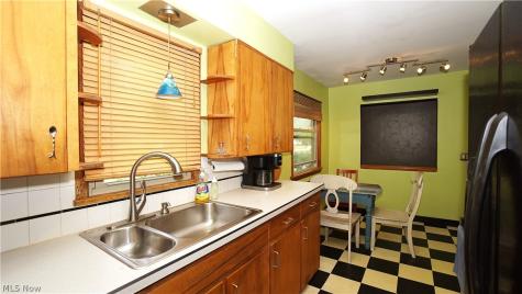 264 Kent Drive Tallmadge OH 44278