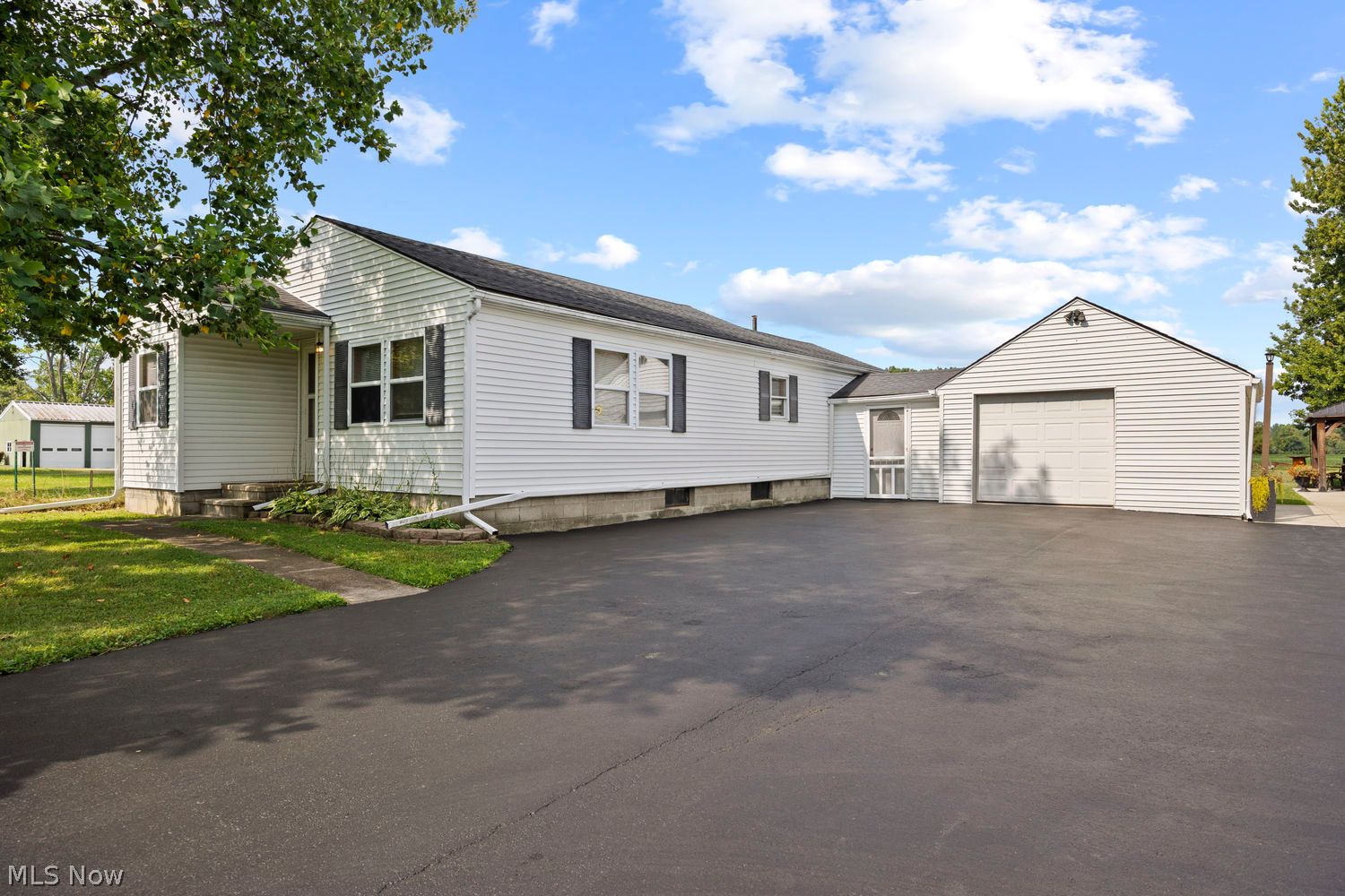 11730 Indian Hollow Road Grafton OH 44044