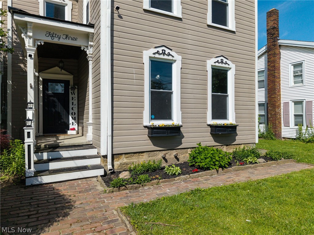 53 N Pleasant Street Norwalk OH 44857