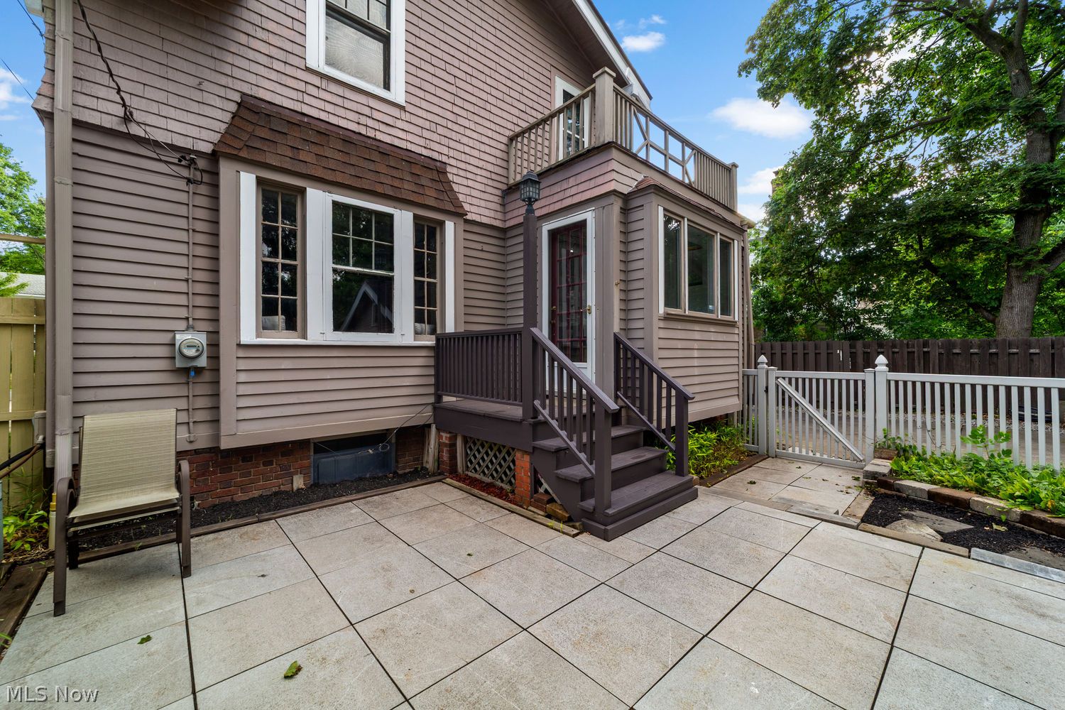 1537 Parkhill Road Cleveland Heights OH 44121