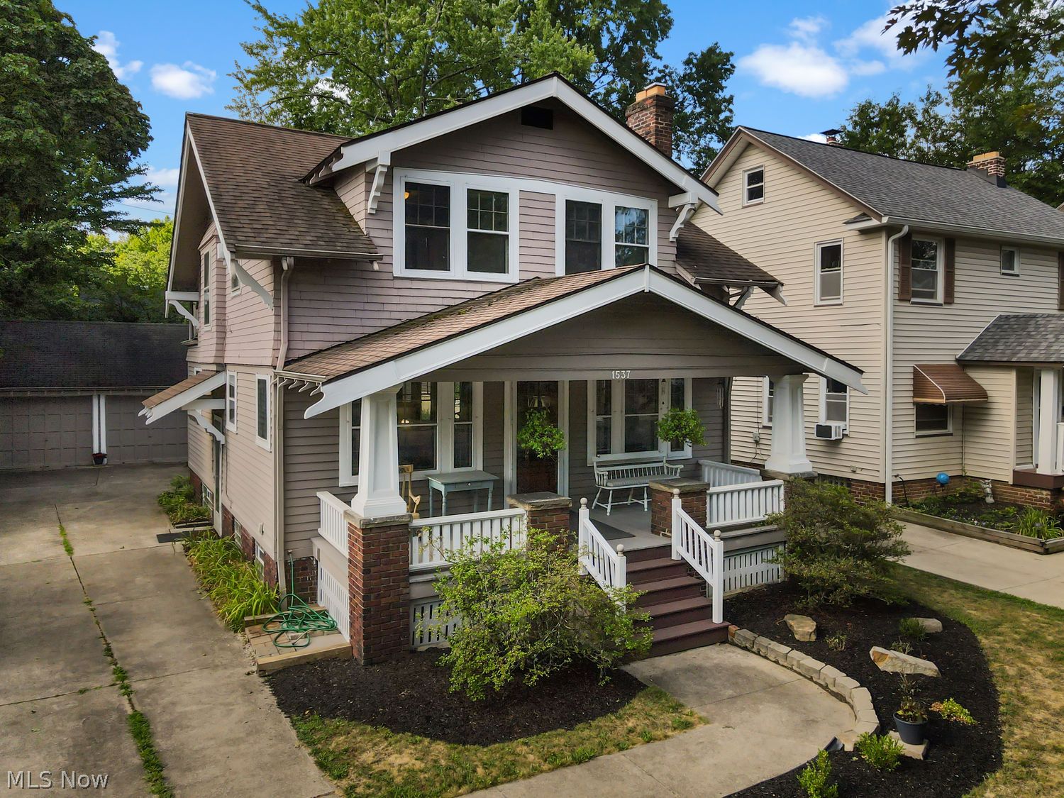 1537 Parkhill Road Cleveland Heights OH 44121