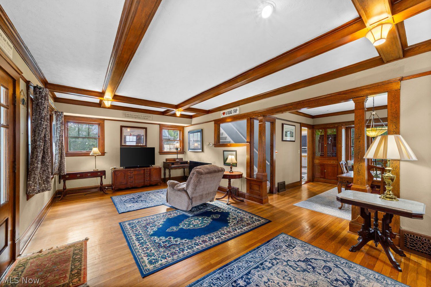 1537 Parkhill Road Cleveland Heights OH 44121