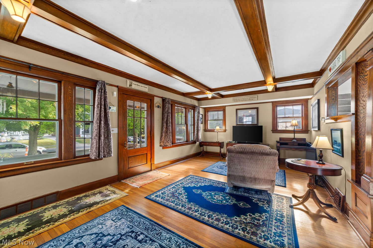 1537 Parkhill Road Cleveland Heights OH 44121