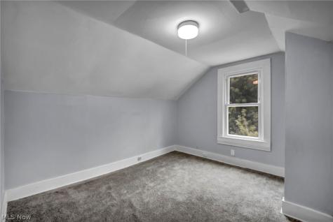 13805 Chapelside Avenue Cleveland OH 44120