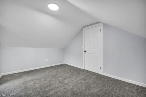13805 Chapelside Avenue Cleveland OH 44120