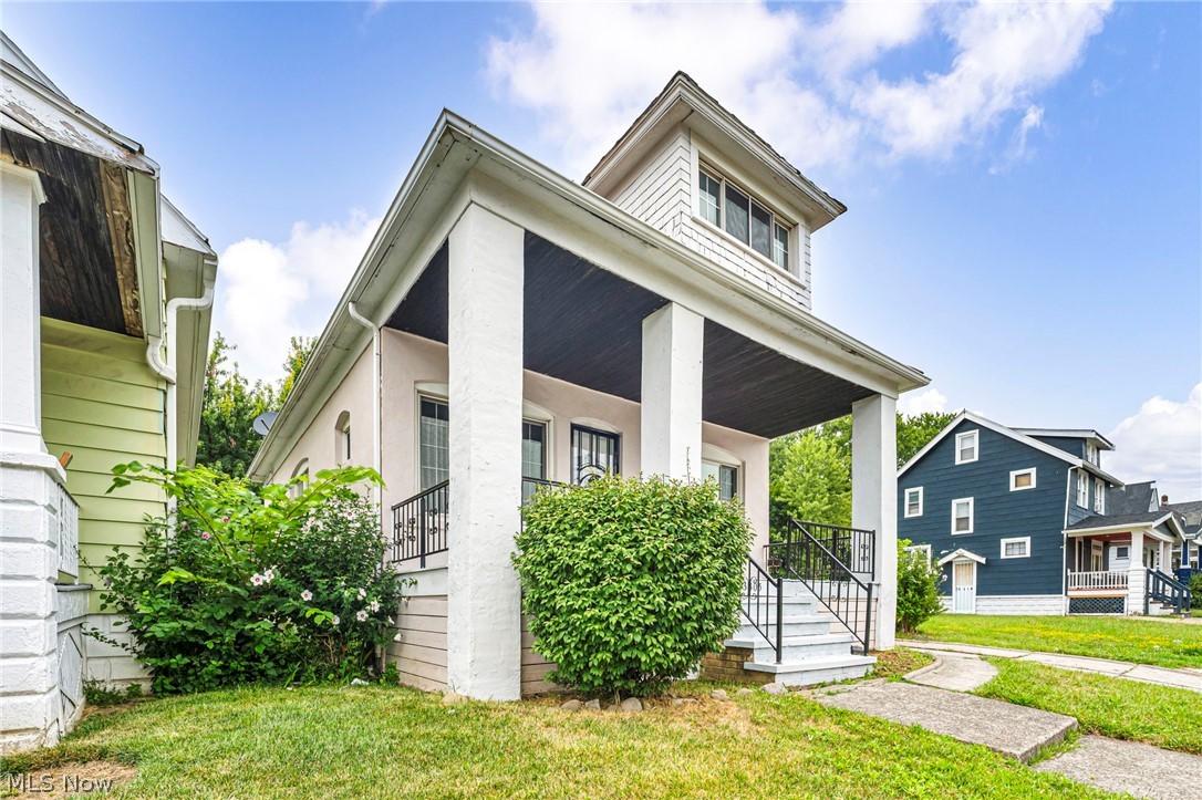 13805 Chapelside Avenue Cleveland OH 44120
