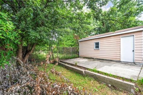 13805 Chapelside Avenue Cleveland OH 44120