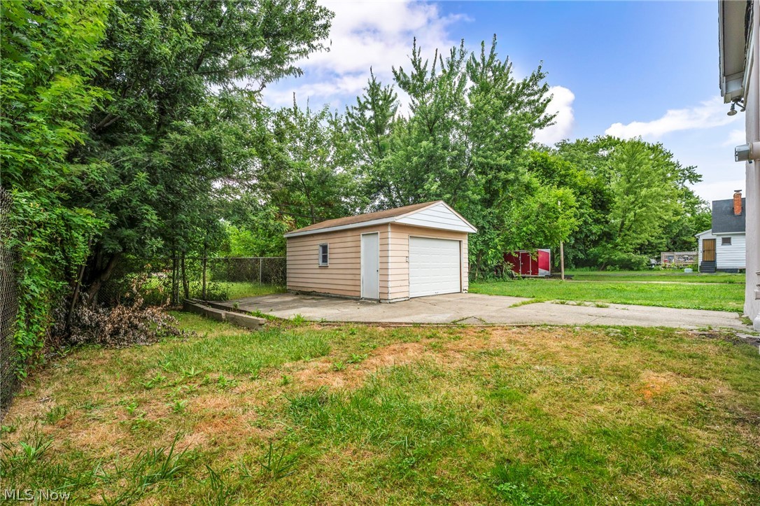 13805 Chapelside Avenue Cleveland OH 44120