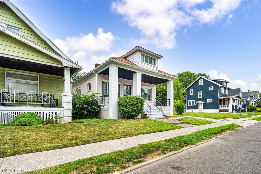 13805 Chapelside Avenue Cleveland OH 44120