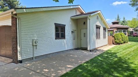 410 Breezewood Circle Wadsworth OH 44281