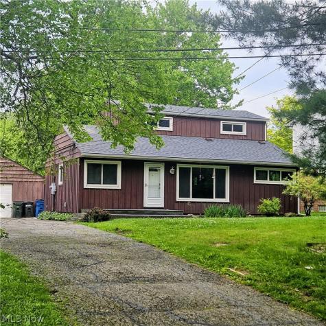 7607 Big Creek Middleburg Heights OH 44130