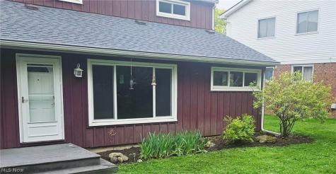 7607 Big Creek Middleburg Heights OH 44130