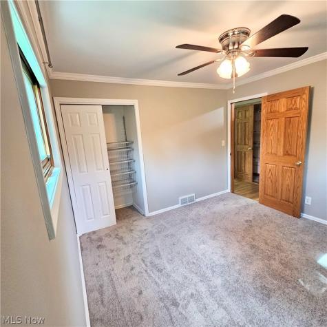 7607 Big Creek Middleburg Heights OH 44130