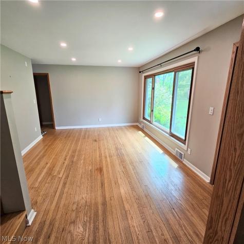 7607 Big Creek Middleburg Heights OH 44130