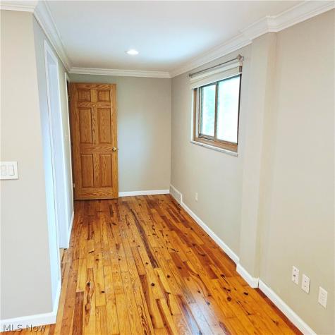 7607 Big Creek Middleburg Heights OH 44130