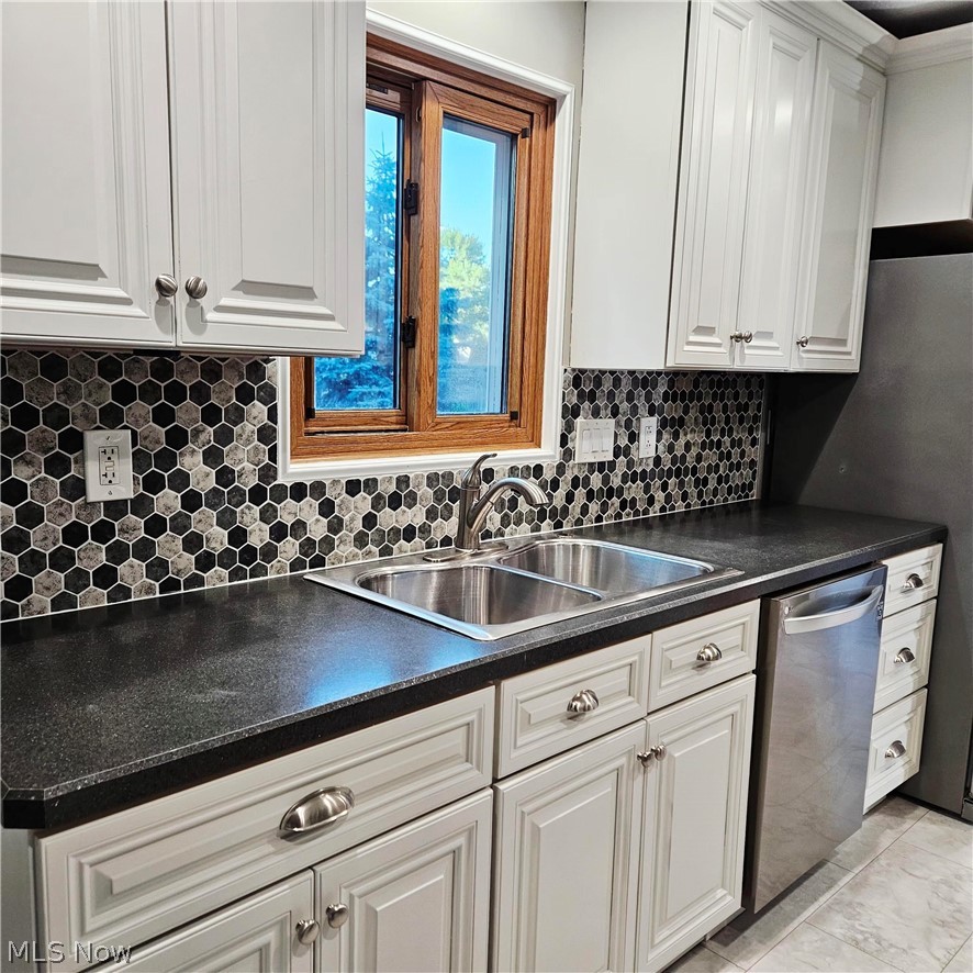 7607 Big Creek Middleburg Heights OH 44130