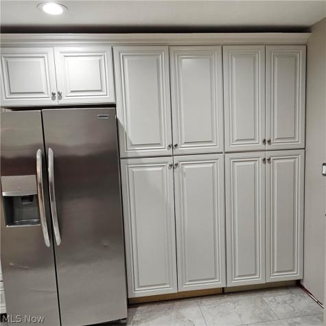 7607 Big Creek Middleburg Heights OH 44130