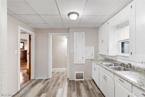 626 E Wilbeth Road Akron OH 44306