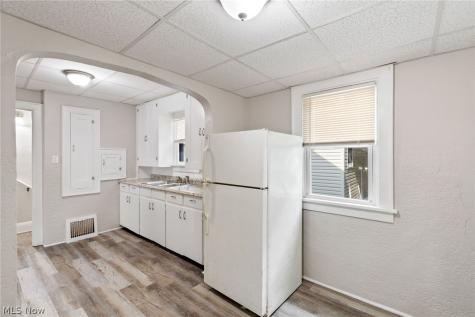 626 E Wilbeth Road Akron OH 44306