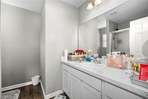 3994 Primrose Way Lorain OH 44053
