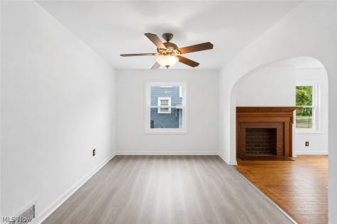 2764 Garfield Boulevard Lorain OH 44052