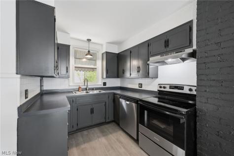 2764 Garfield Boulevard Lorain OH 44052