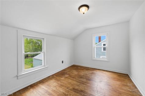 2764 Garfield Boulevard Lorain OH 44052