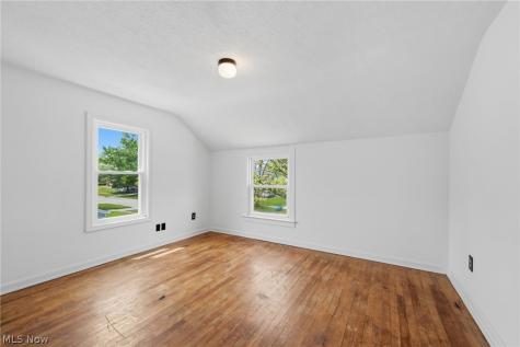 2764 Garfield Boulevard Lorain OH 44052