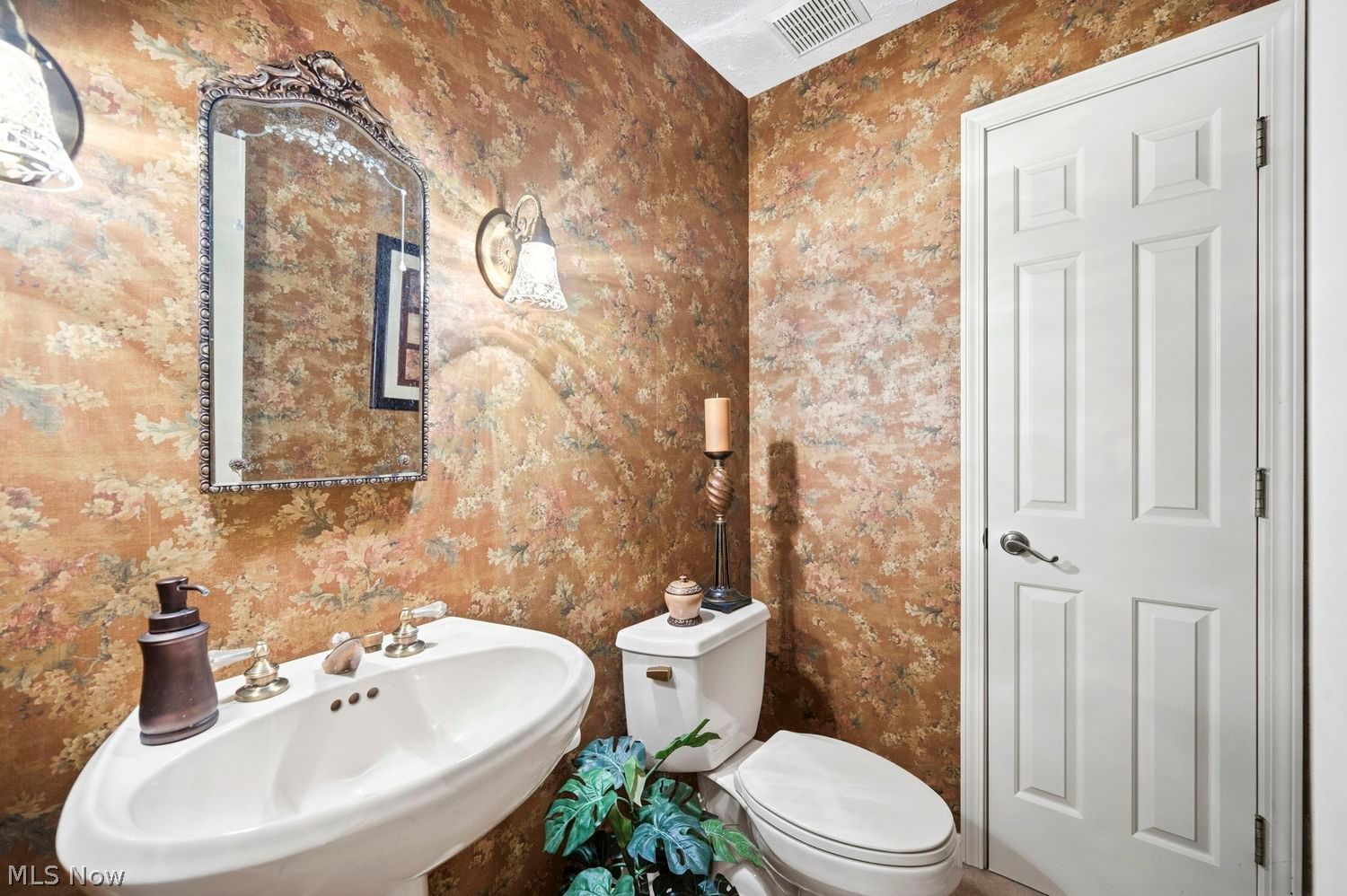 15115 Hemlock Point Road Chagrin Falls OH 44022