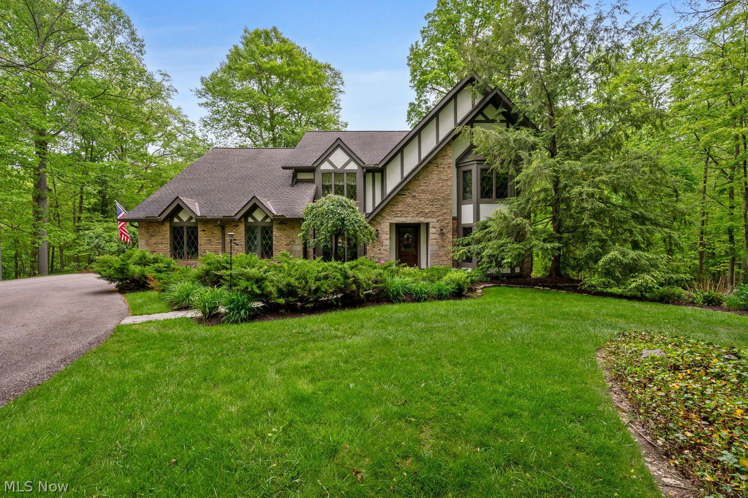 15115 Hemlock Point Road Chagrin Falls OH 44022