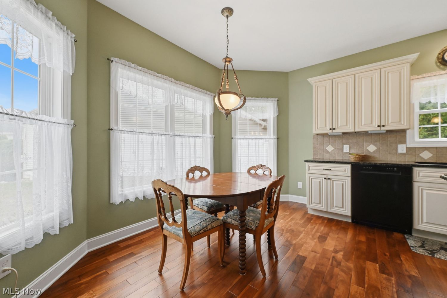 10272 River Run Lane North Royalton OH 44133
